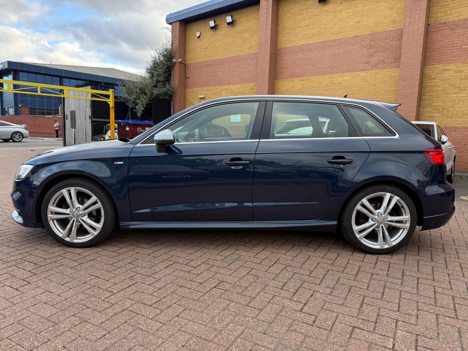 Used Audi A3 2018 for sale - 76551951: Photo 10