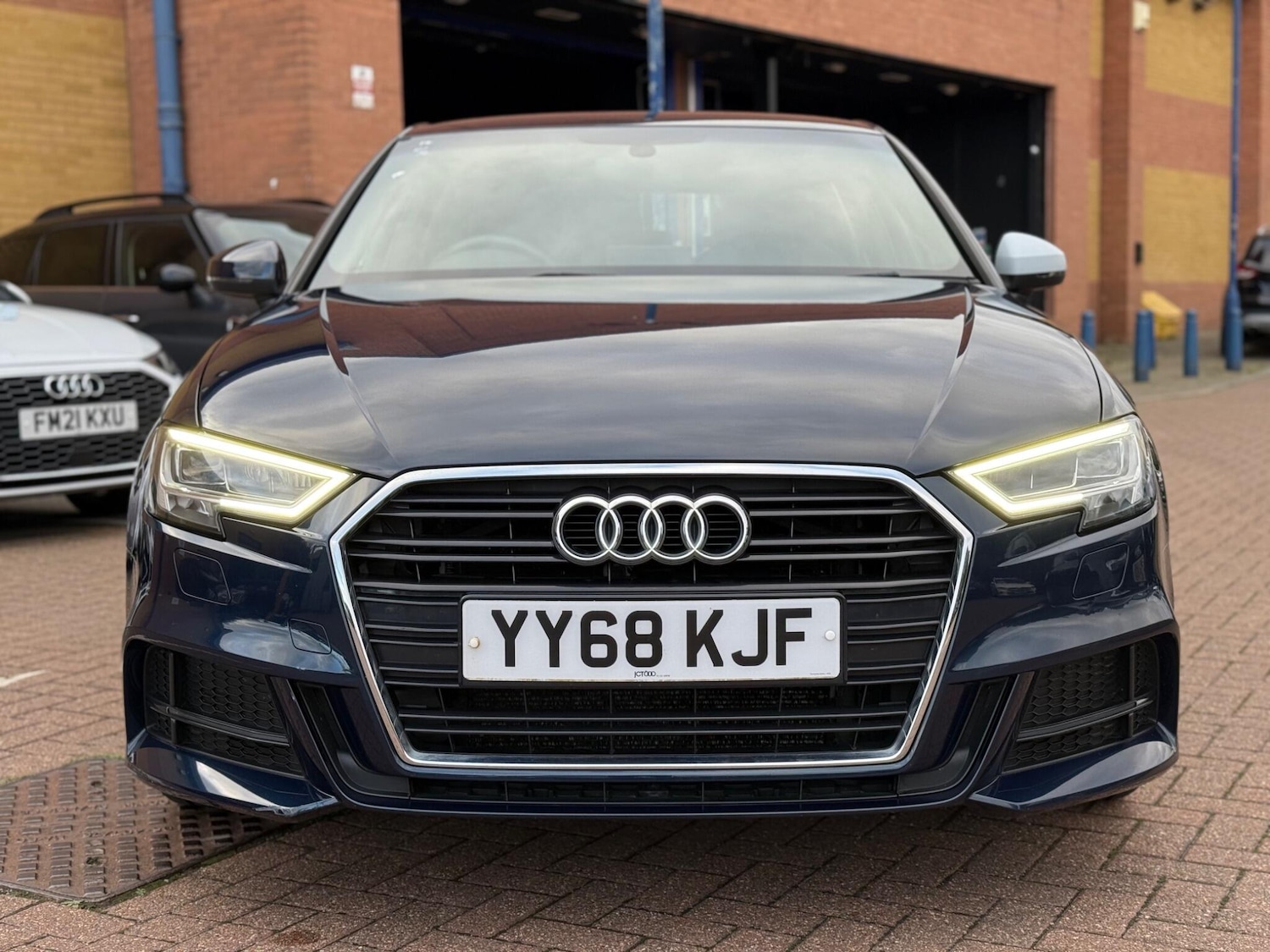 Used Audi A3 2018 for sale - 76551951: Photo 2