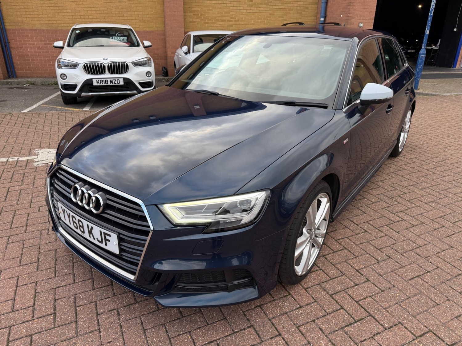 Used Audi A3 2018 for sale - 76551951: Photo 3