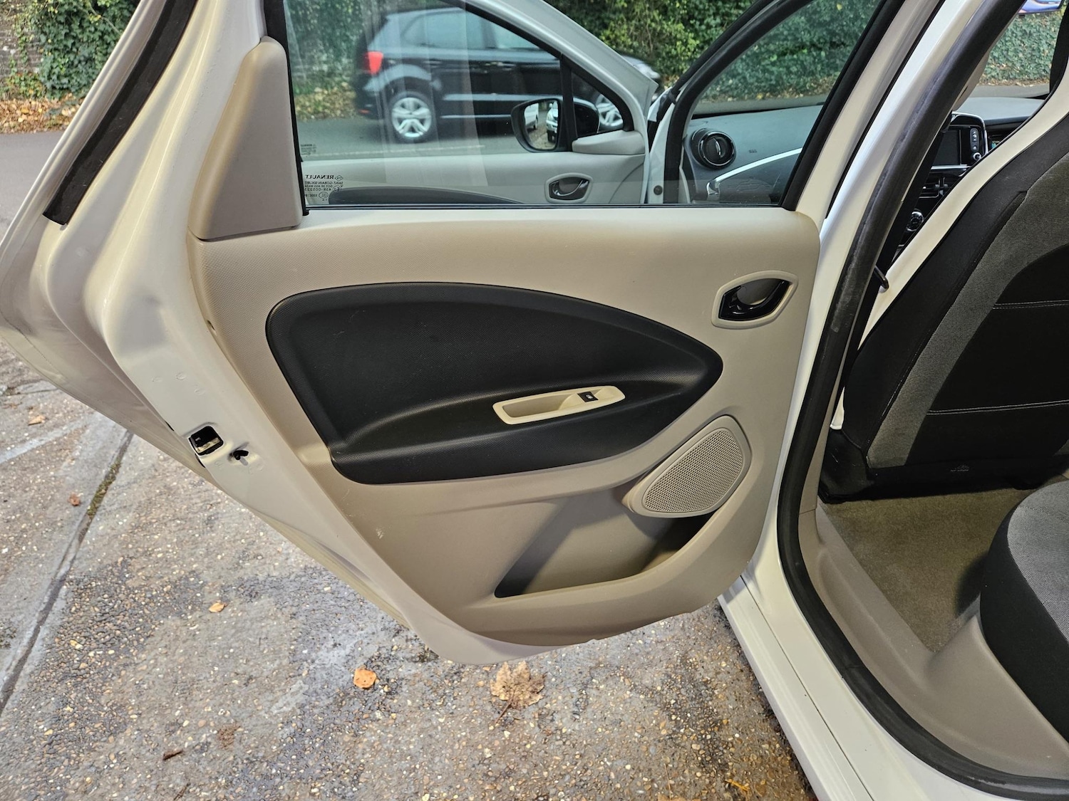 Used Renault Zoe for sale - 76551903: Photo 17