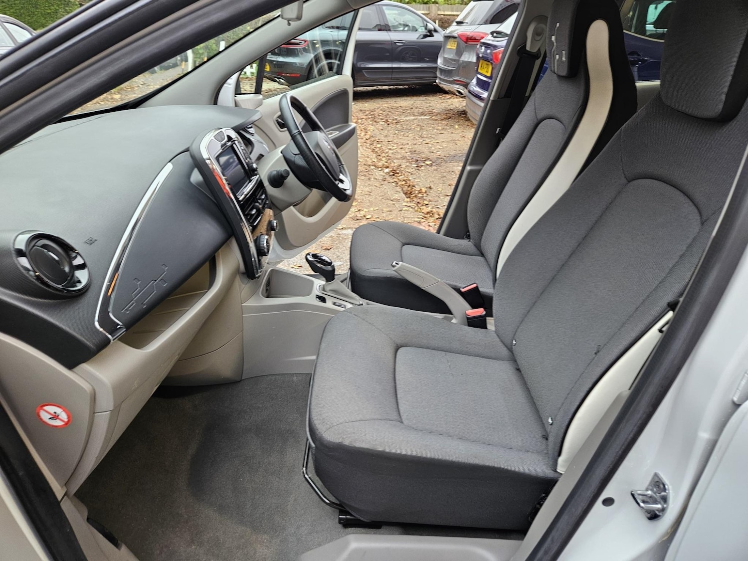 Used Renault Zoe for sale - 76551903: Photo 24