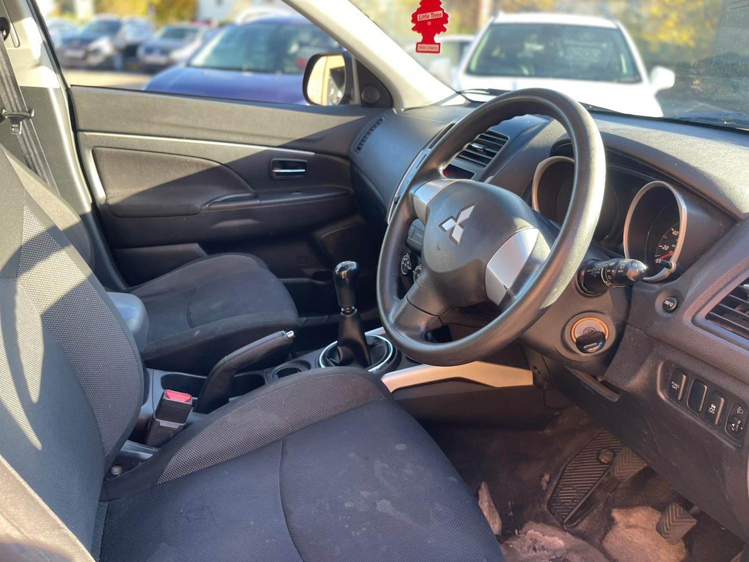 Used Mitsubishi ASX 2011 for sale - 76377776: Photo 24