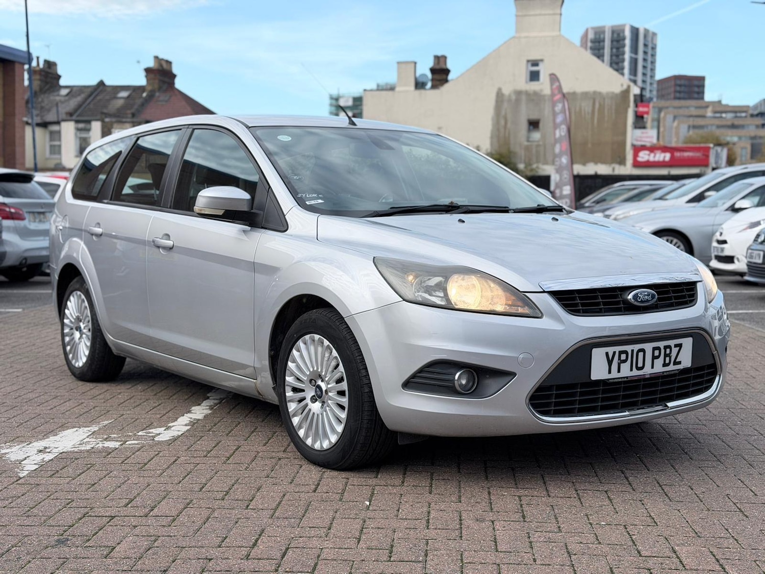 Used Ford Focus 2010 for sale - 76551892: Photo 1