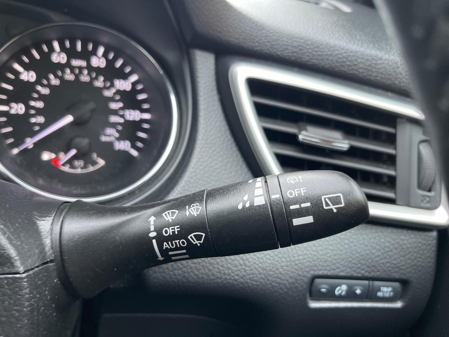 Used Nissan Qashqai for sale - 77538605: Photo 32