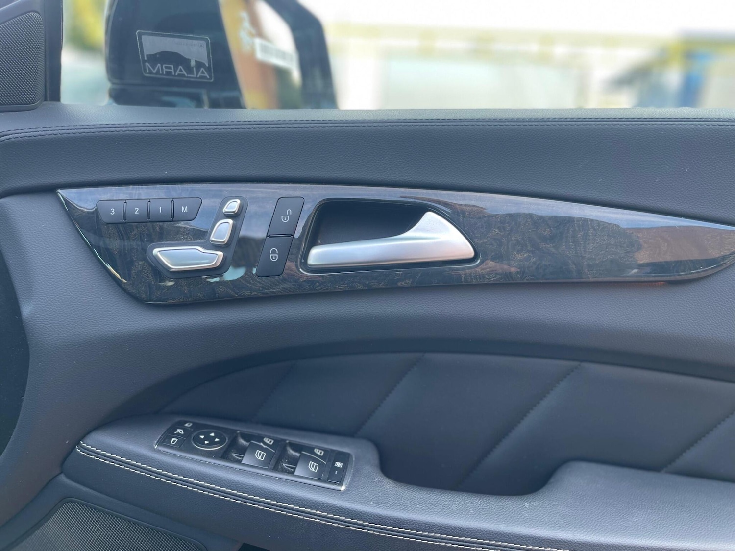 Used Mercedes-Benz CLS 2018 for sale - 76551867: Photo 24