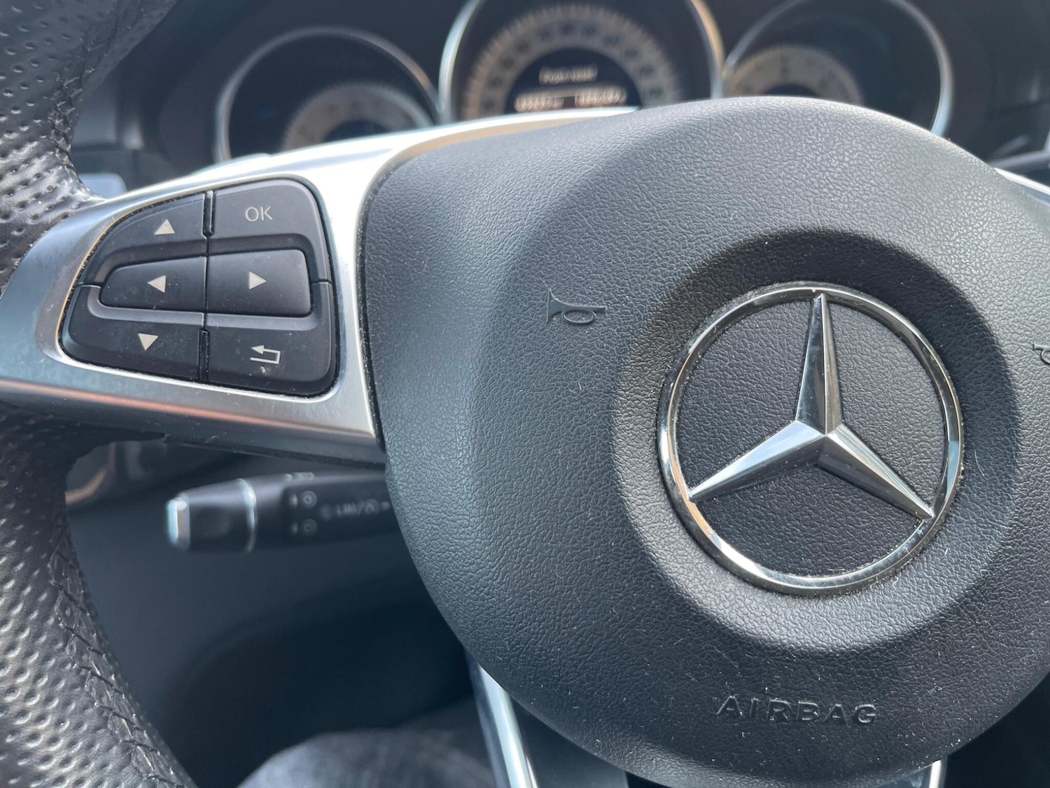 Used Mercedes-Benz CLS 2018 for sale - 76551867: Photo 32