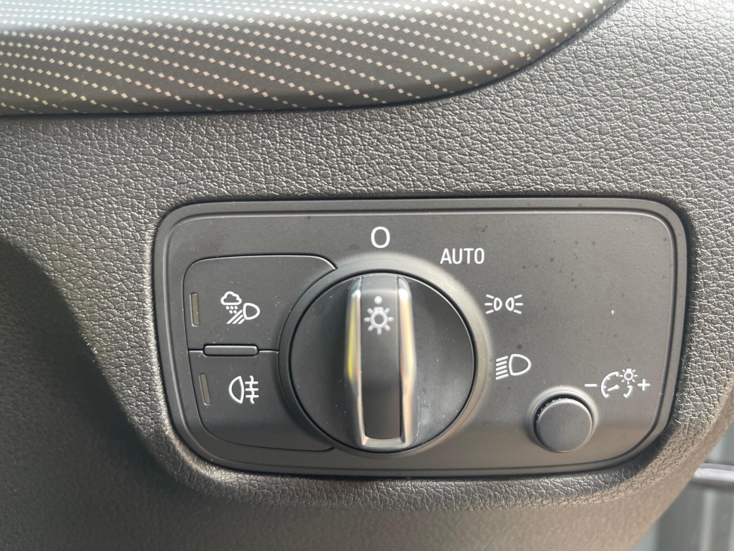 Used Audi Q2 2017 for sale - 76551913: Photo 21