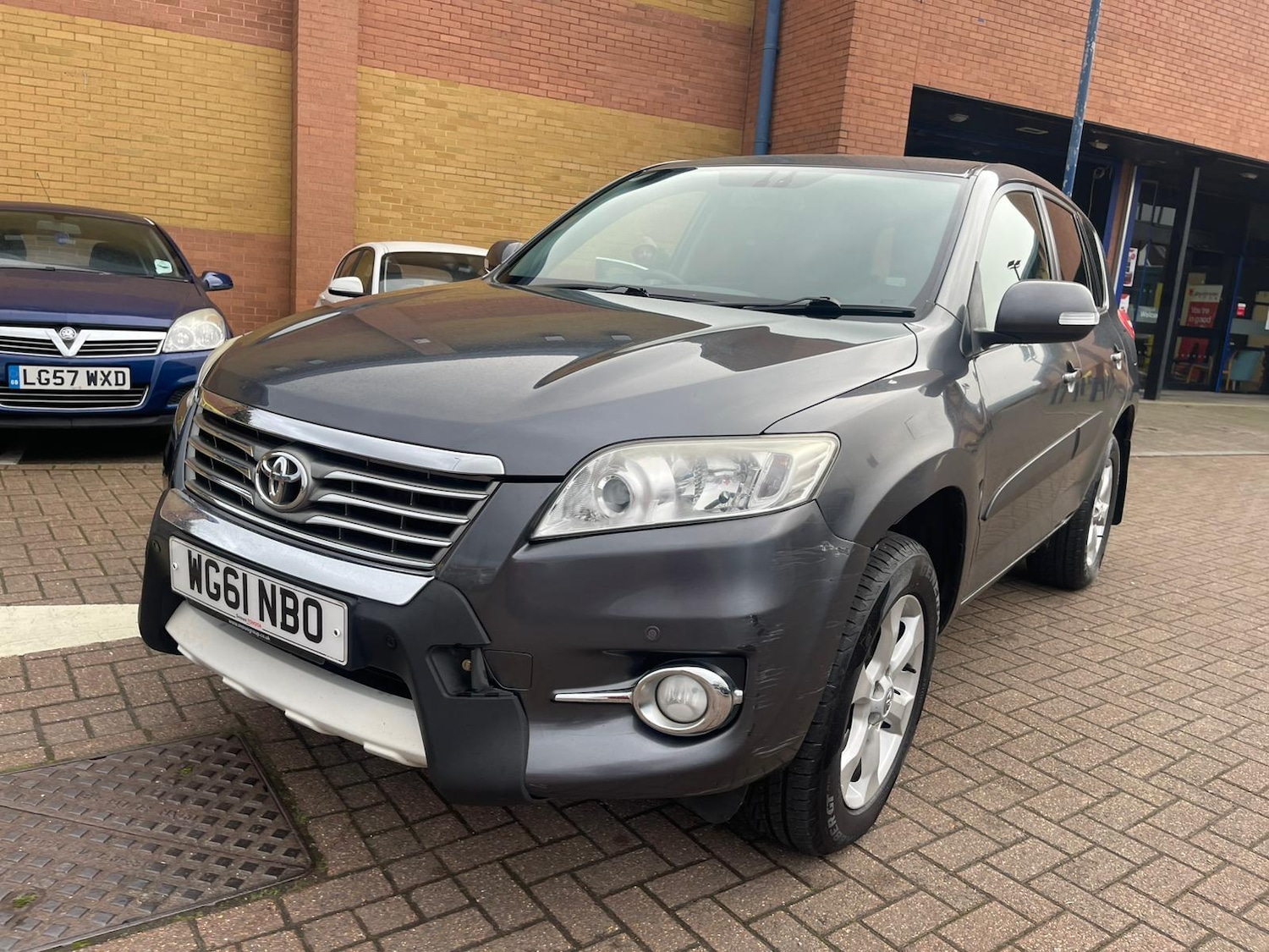 Used Toyota RAV4 2012 for sale - 77559457: Photo 10