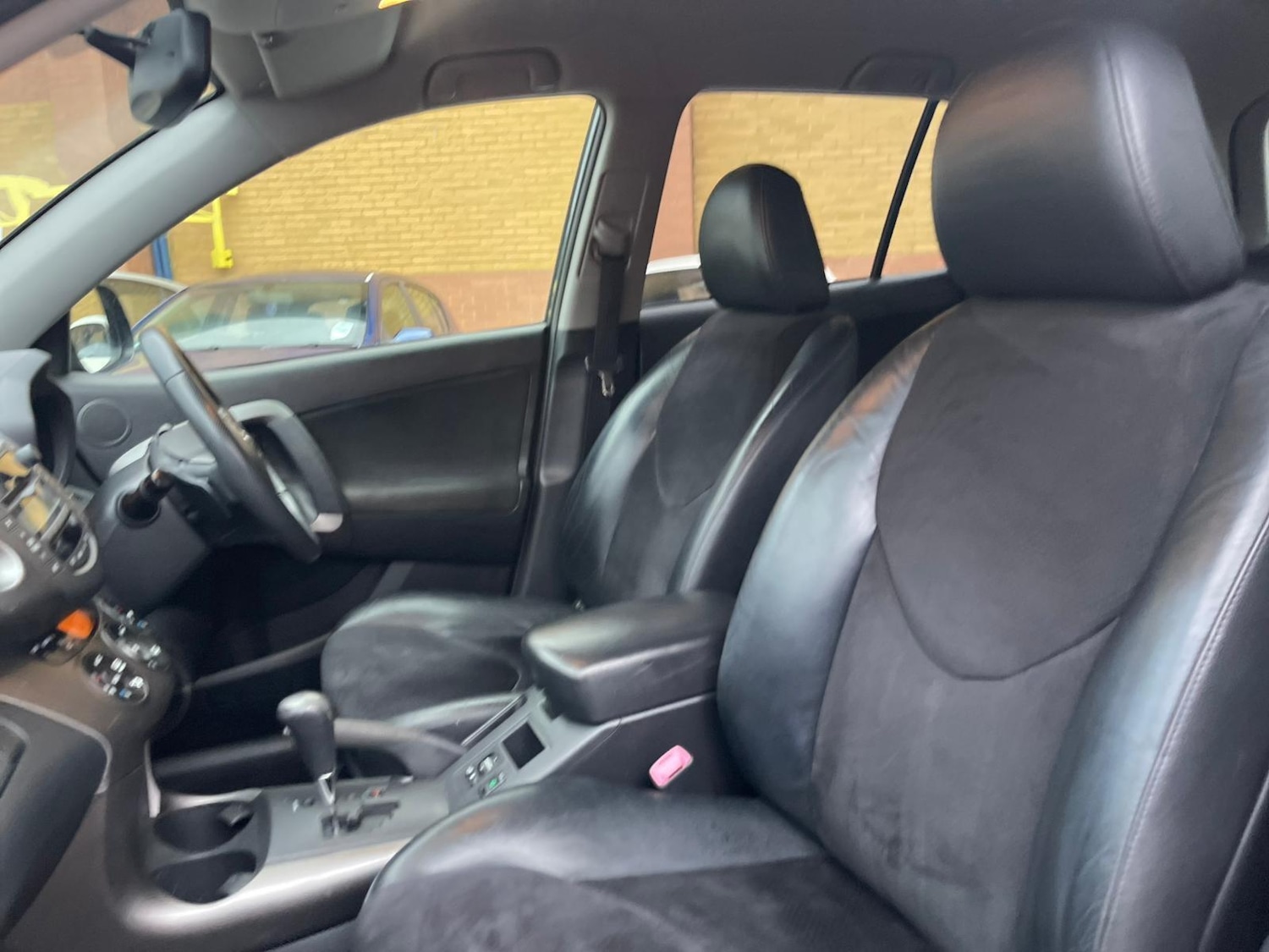 Used Toyota RAV4 2012 for sale - 77559457: Photo 38