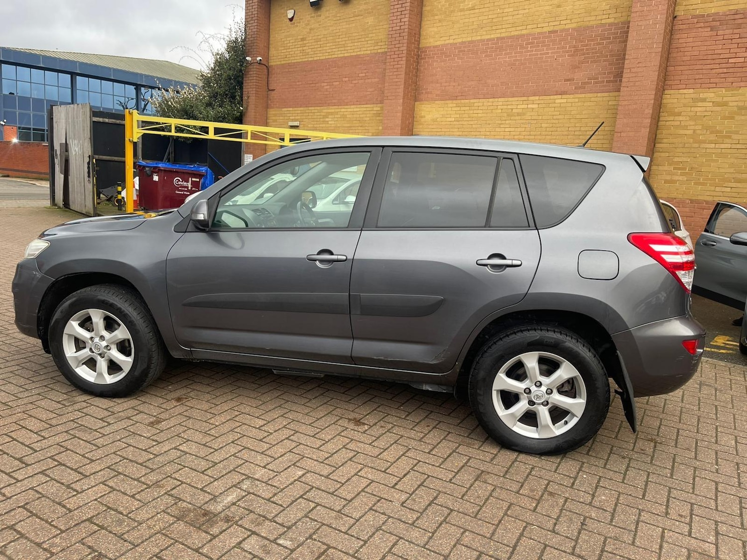 Used Toyota RAV4 2012 for sale - 77559457: Photo 4