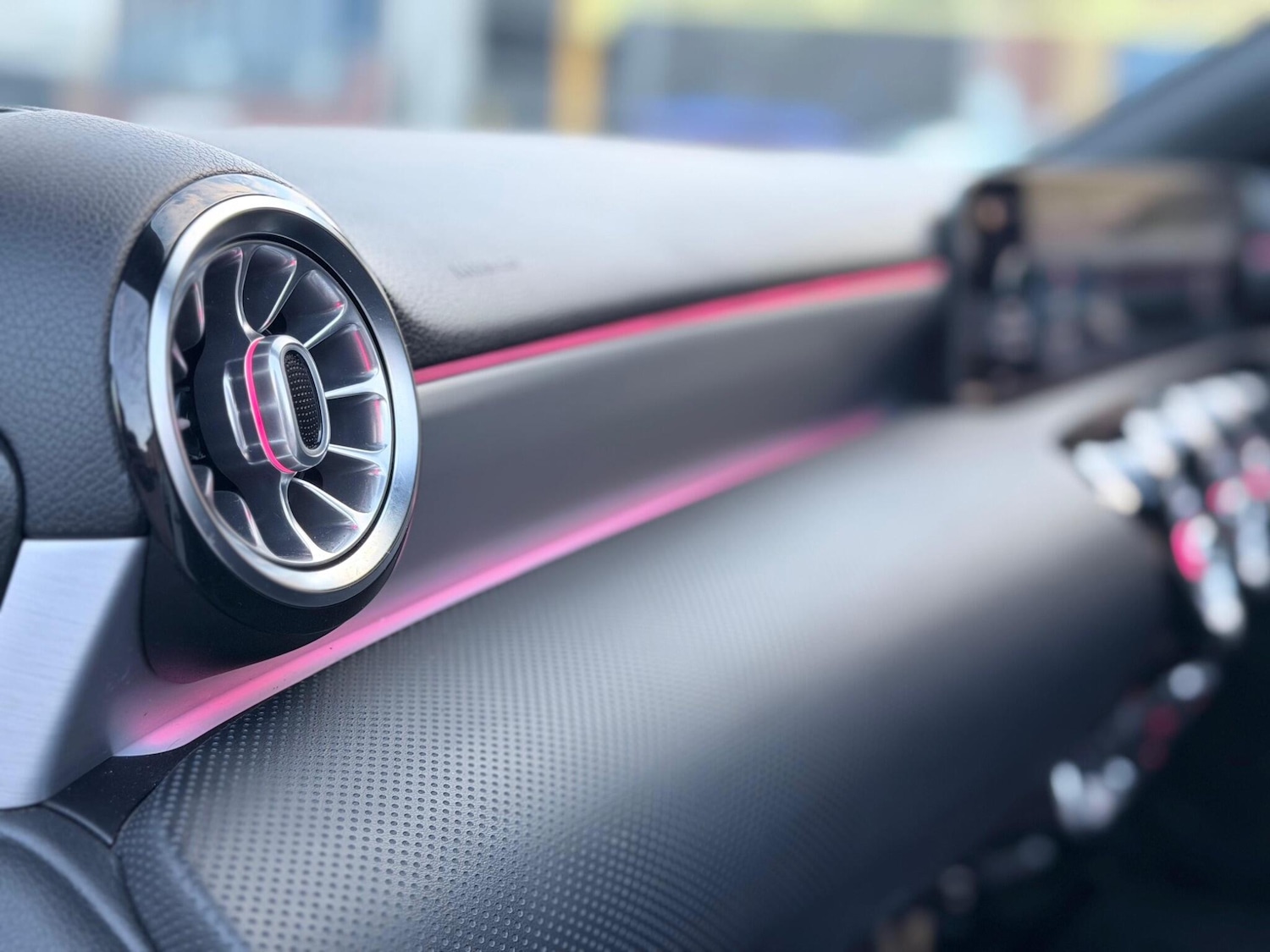 Used Mercedes-Benz A-Class 2018 for sale - 77454748: Photo 41