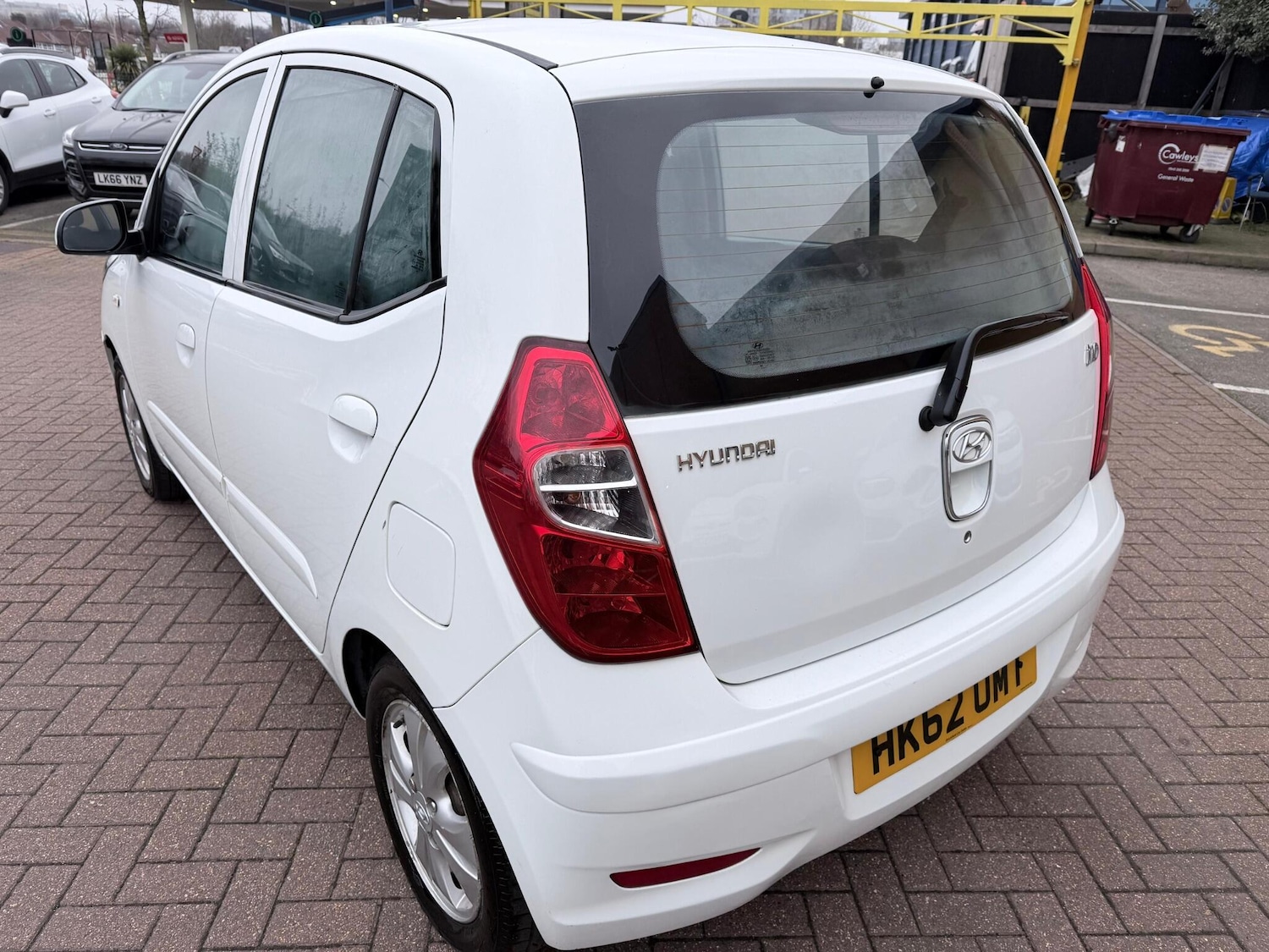 Used Hyundai i10 2013 for sale - 77081530: Photo 9