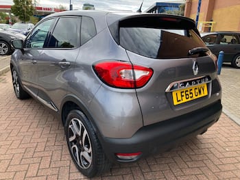 Used Renault Captur 2015 for sale - 79793595: Photo