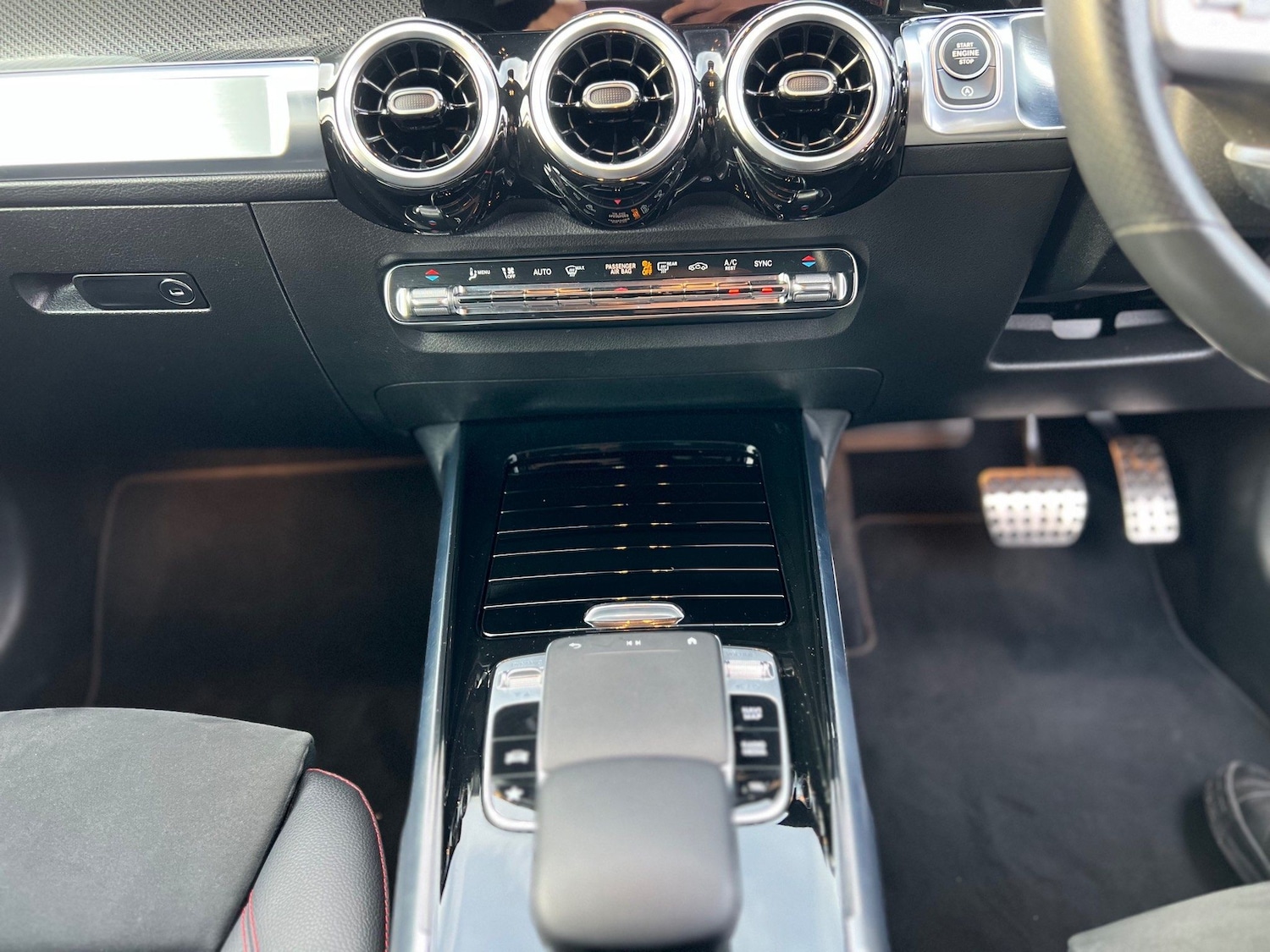 Used Mercedes-Benz GLB 2020 for sale - 76551887: Photo 11