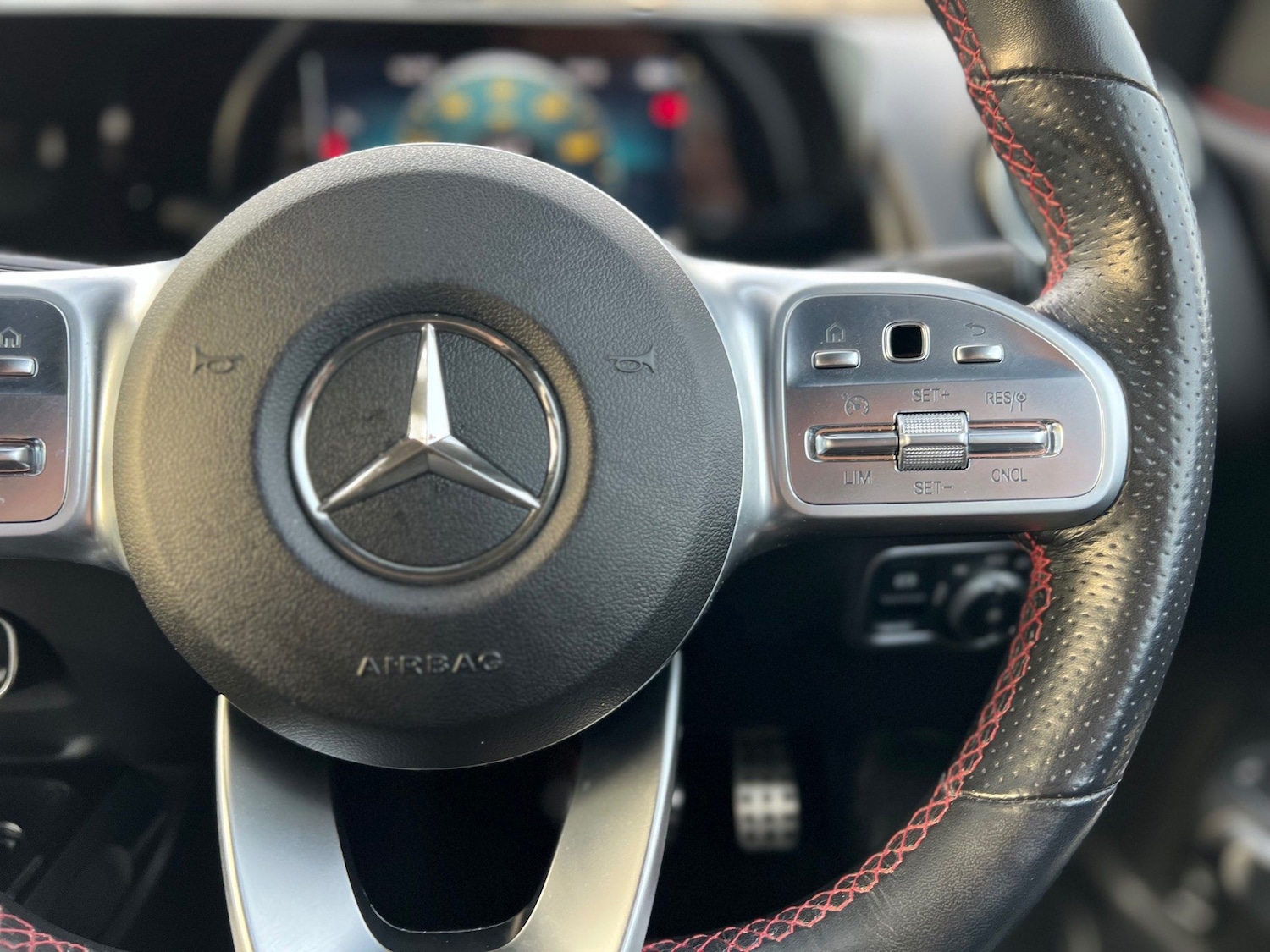 Used Mercedes-Benz GLB 2020 for sale - 76551887: Photo 32