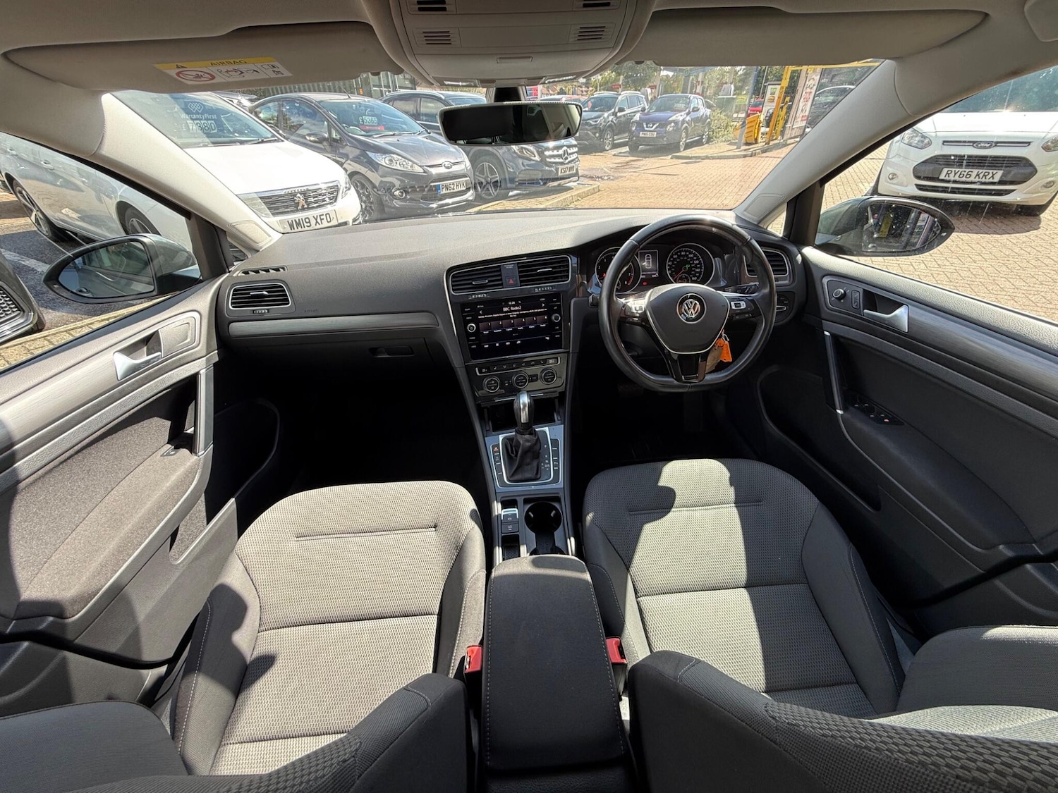 Used Volkswagen Golf 2020 for sale - 76551926: Photo 25