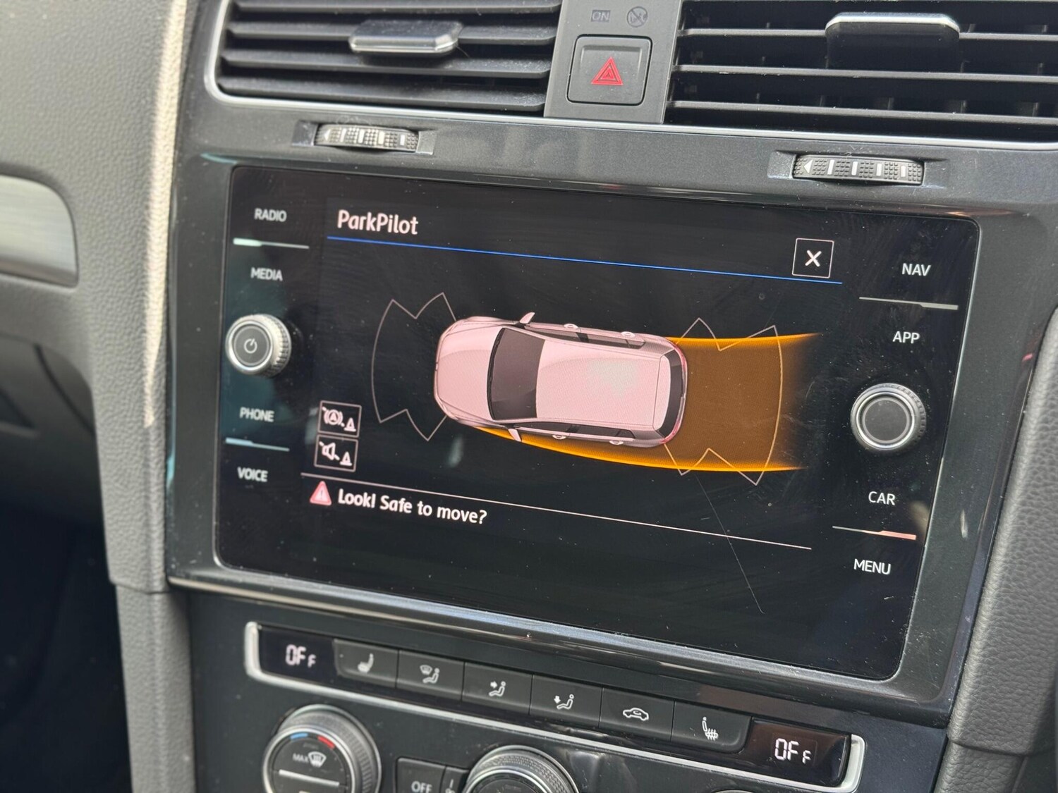 Used Volkswagen Golf 2020 for sale - 76551926: Photo 42