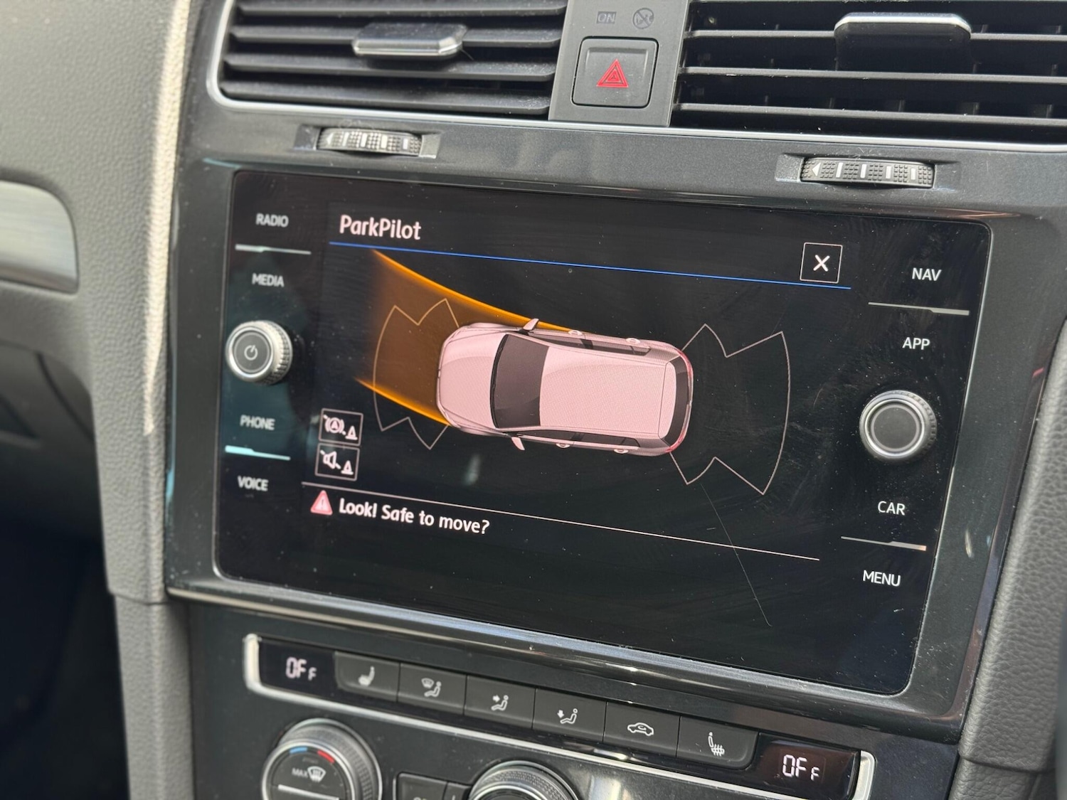 Used Volkswagen Golf 2020 for sale - 76551926: Photo 43