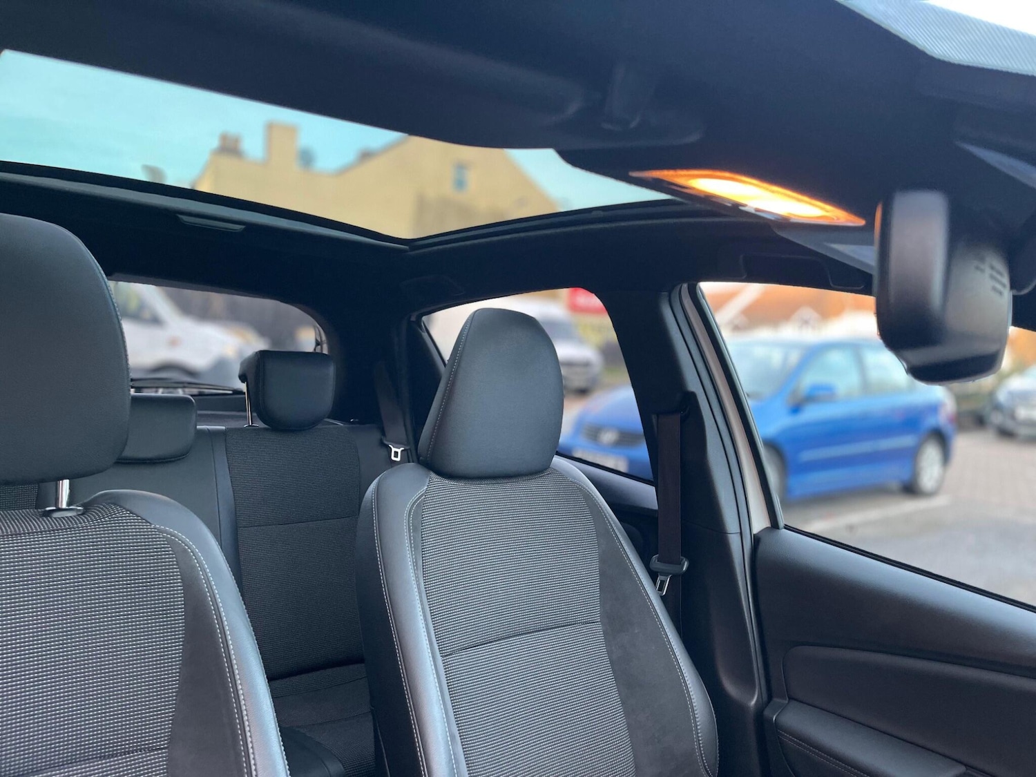 Used Toyota Yaris 2017 for sale - 77131968: Photo 17