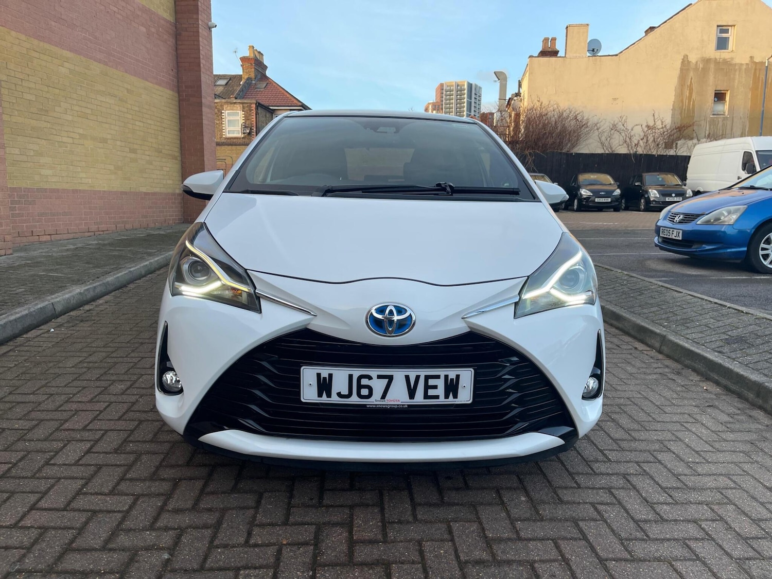 Used Toyota Yaris 2017 for sale - 77131968: Photo 2