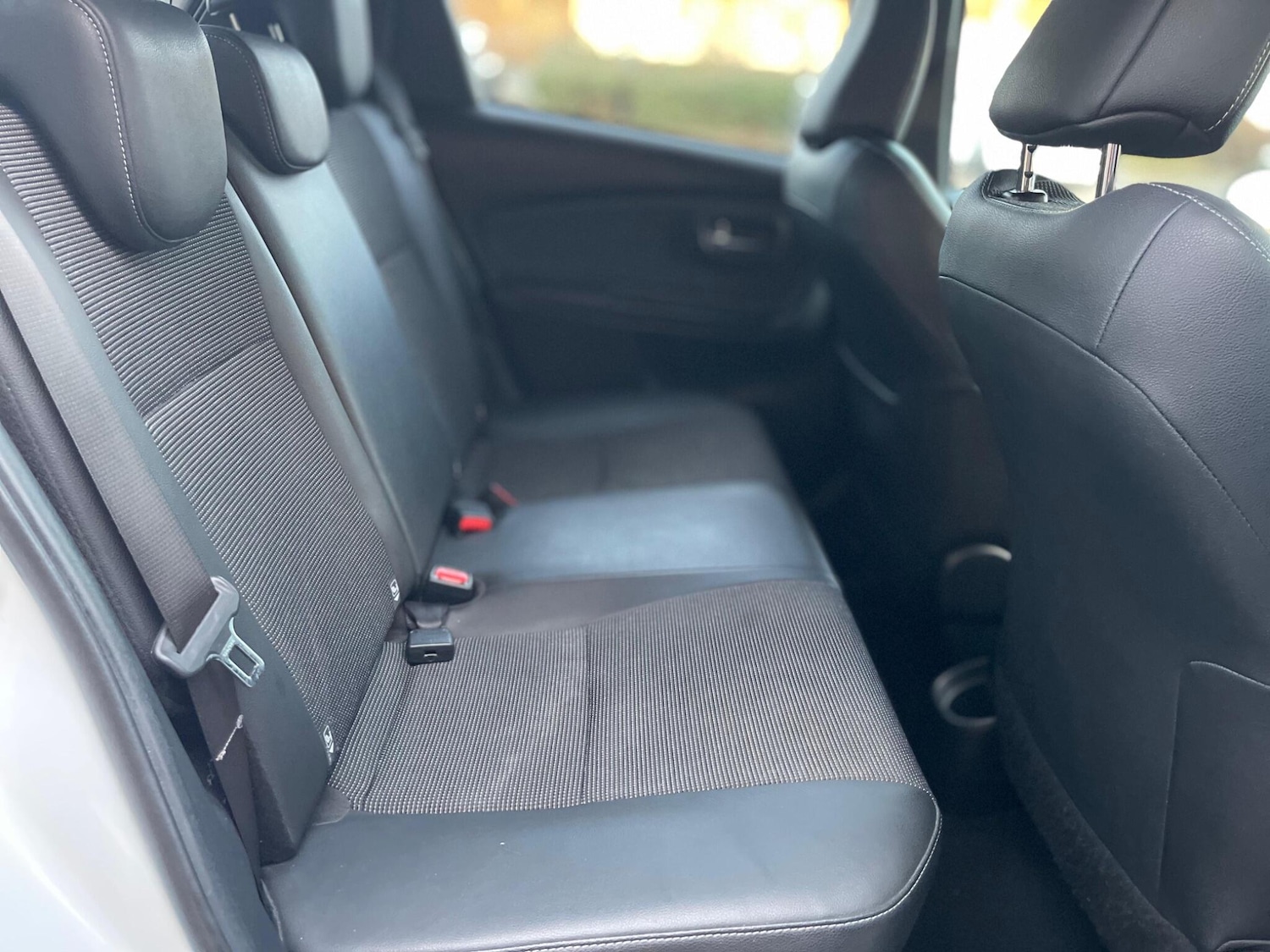 Used Toyota Yaris 2017 for sale - 77131968: Photo 22