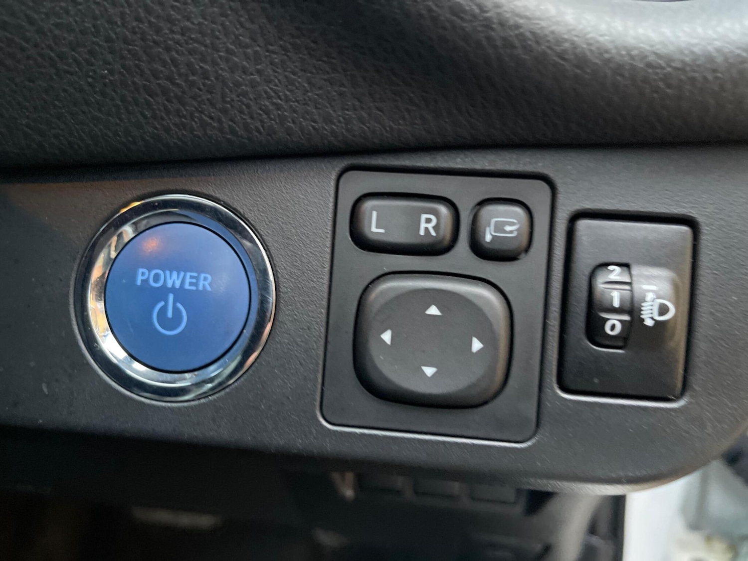 Used Toyota Yaris 2017 for sale - 77131968: Photo 28