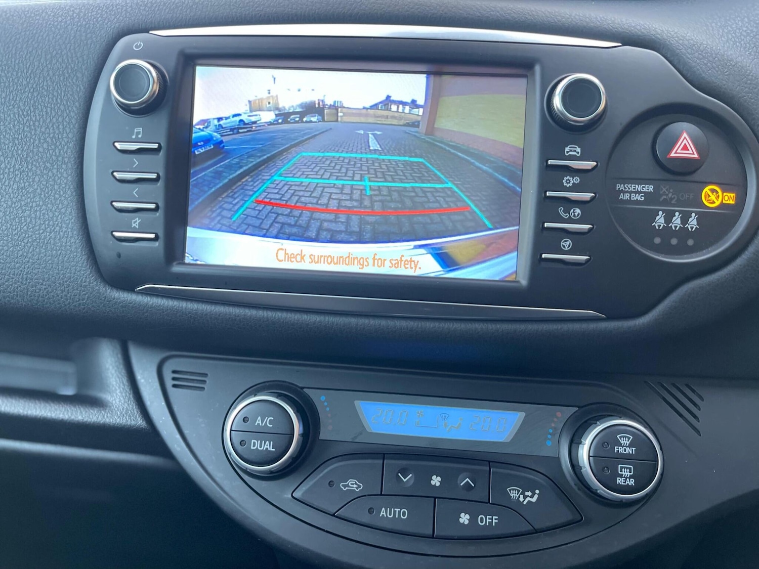 Used Toyota Yaris 2017 for sale - 77131968: Photo 35