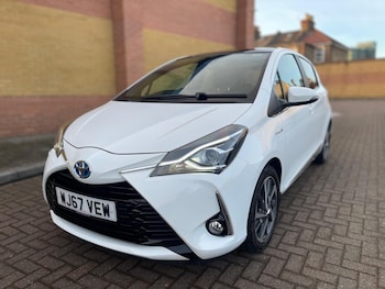 Used Toyota Yaris 2017 for sale - 77131968: Photo