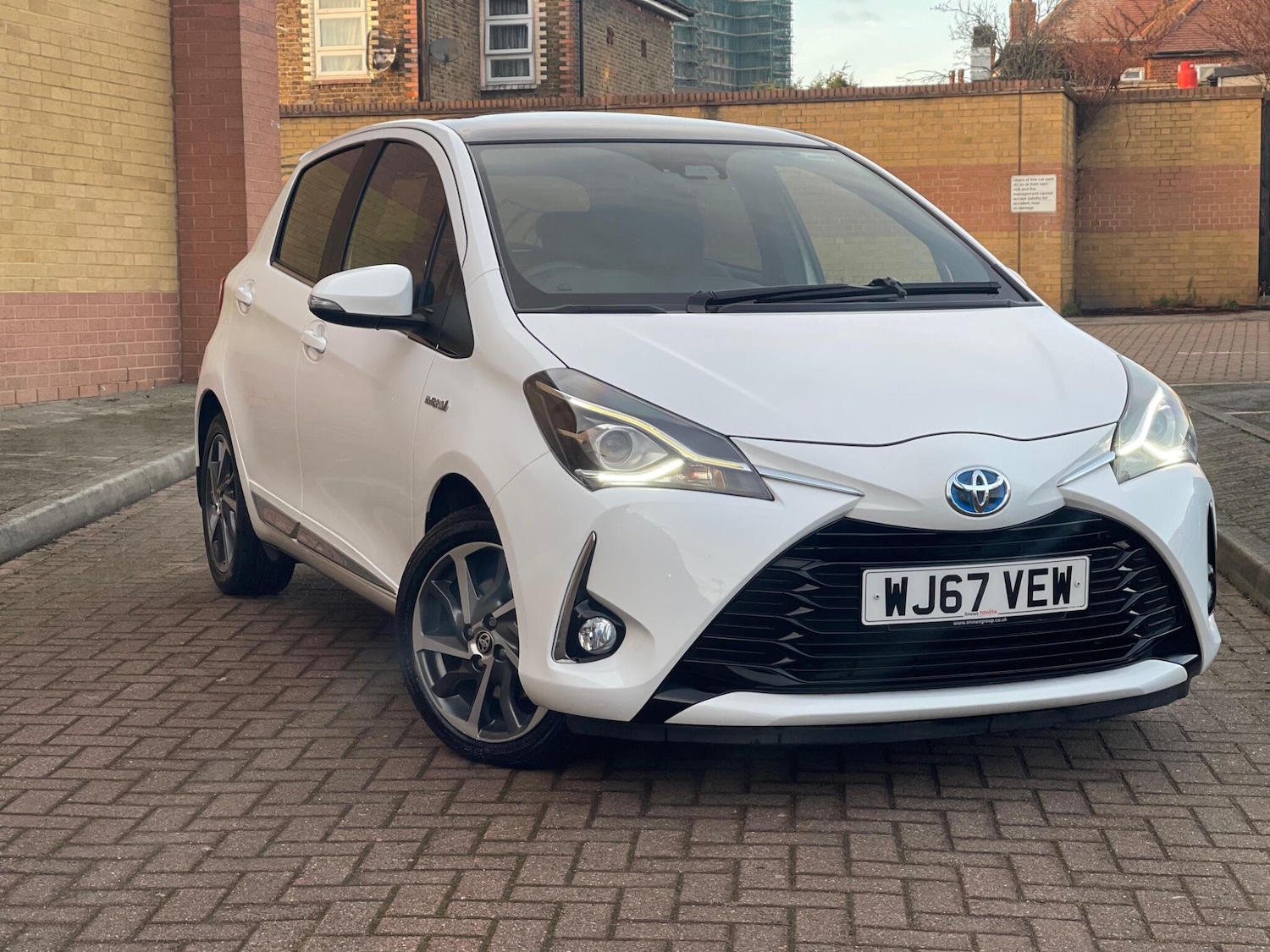 Used Toyota Yaris 2017 for sale - 77131968: Photo 7
