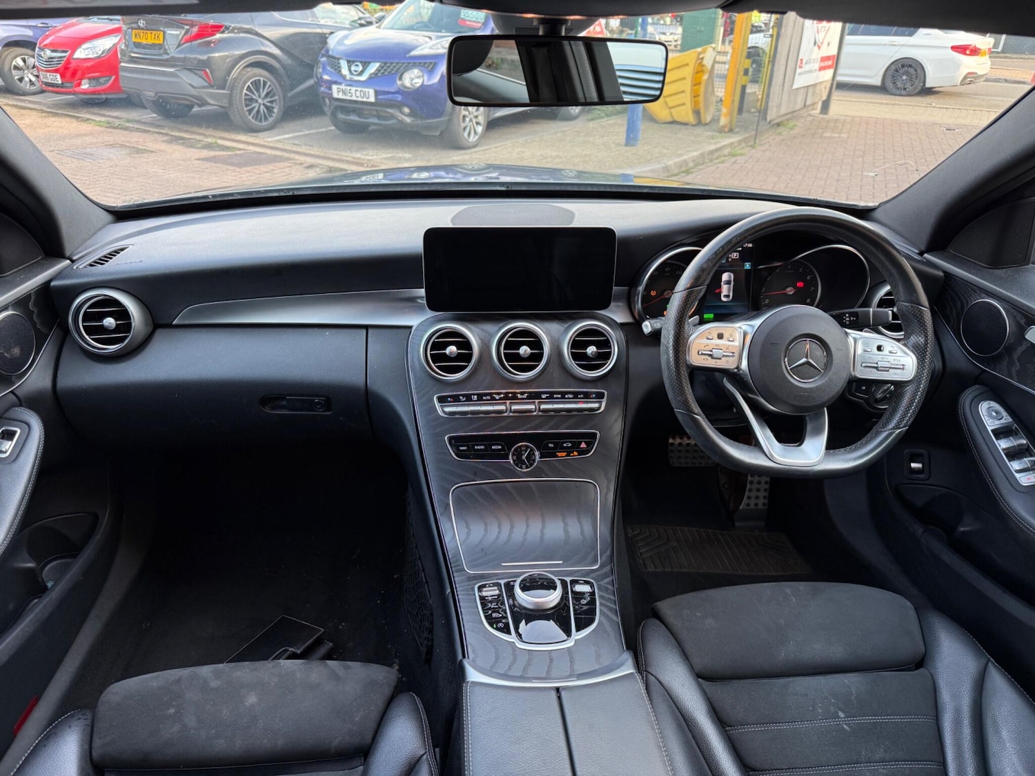 Used Mercedes-Benz C Class 2018 for sale - 76551962: Photo 13