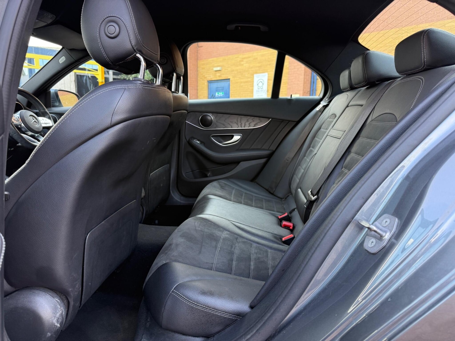 Used Mercedes-Benz C Class 2018 for sale - 76551962: Photo 17