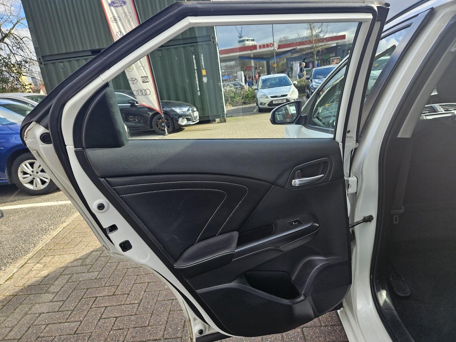 Used Honda Civic 2017 for sale - 77737823: Photo 38