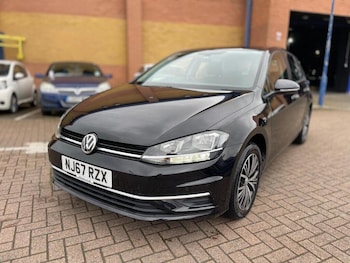 Used Volkswagen Golf 2017 for sale - 77709658: Photo