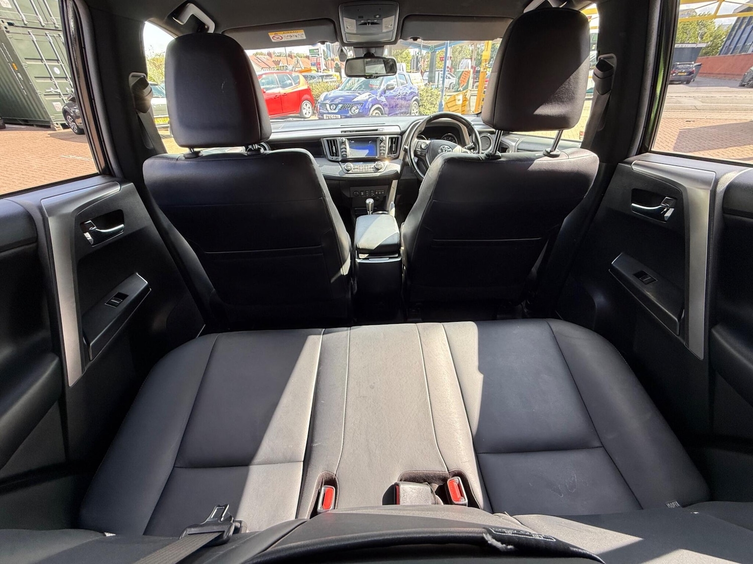 Used Toyota RAV4 2017 for sale - 76996531: Photo 22