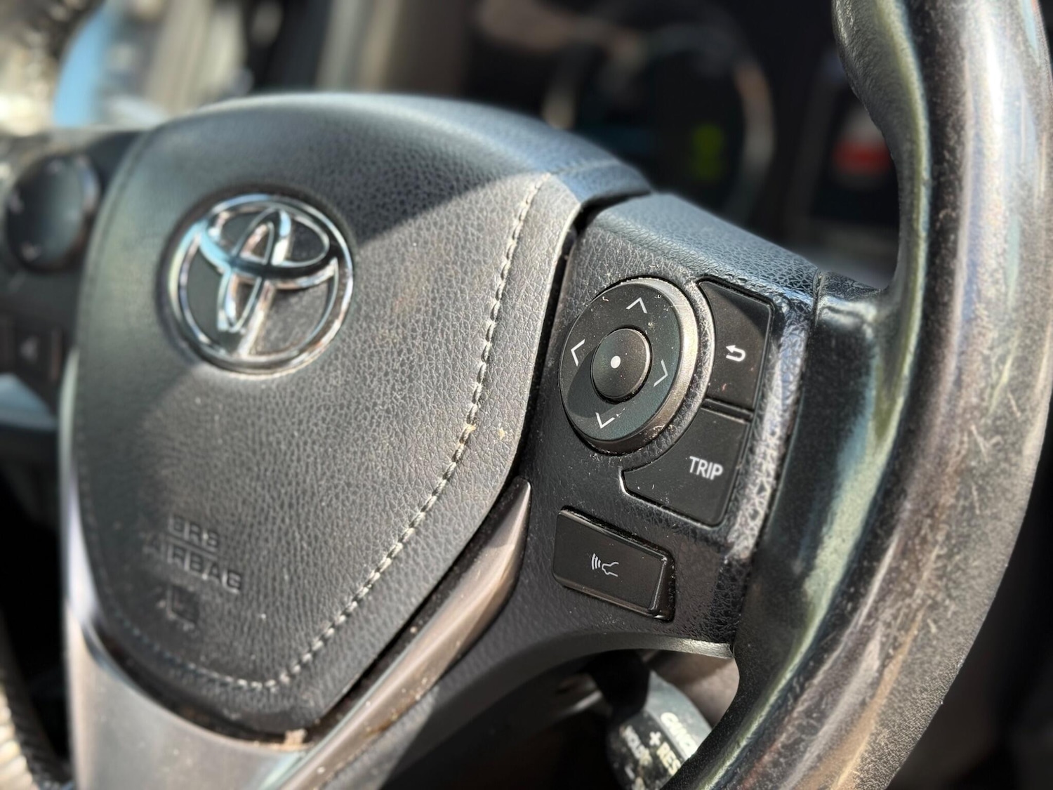 Used Toyota RAV4 2017 for sale - 76996531: Photo 26