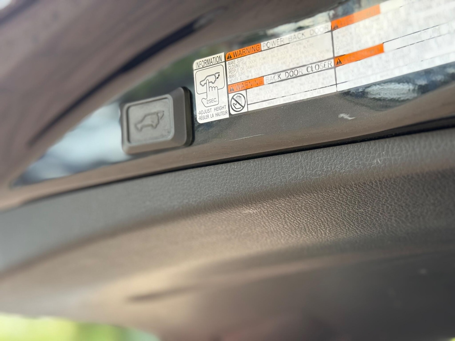 Used Toyota RAV4 2017 for sale - 76996531: Photo 48