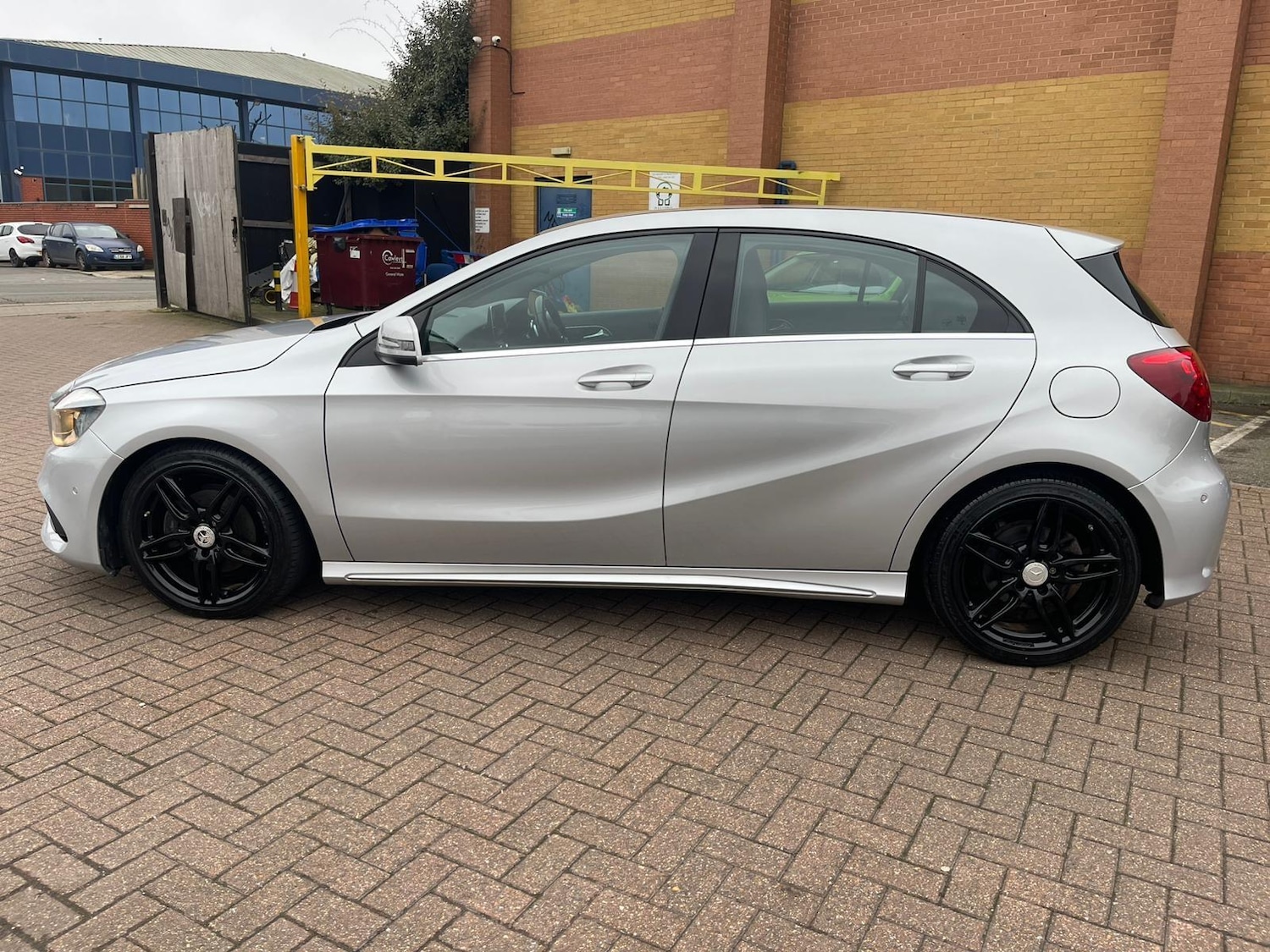 Used Mercedes-Benz A-Class 2015 for sale - 77330726: Photo 10