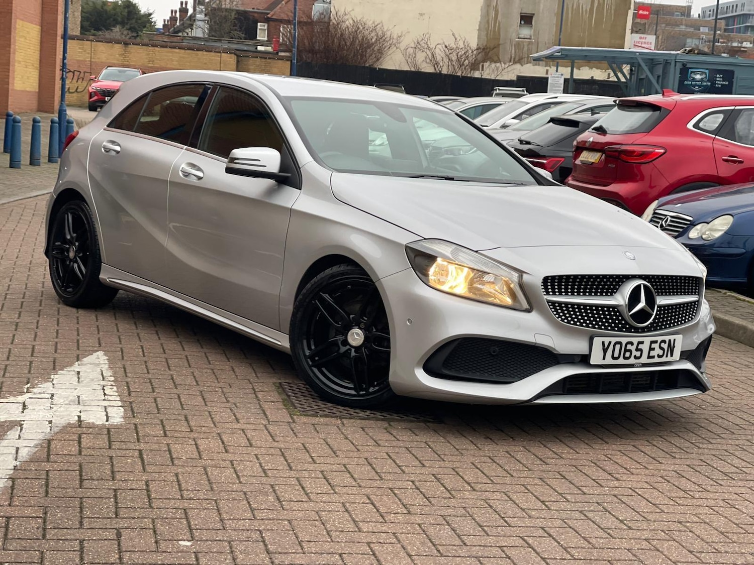 Used Mercedes-Benz A-Class 2015 for sale - 77330726: Photo 5