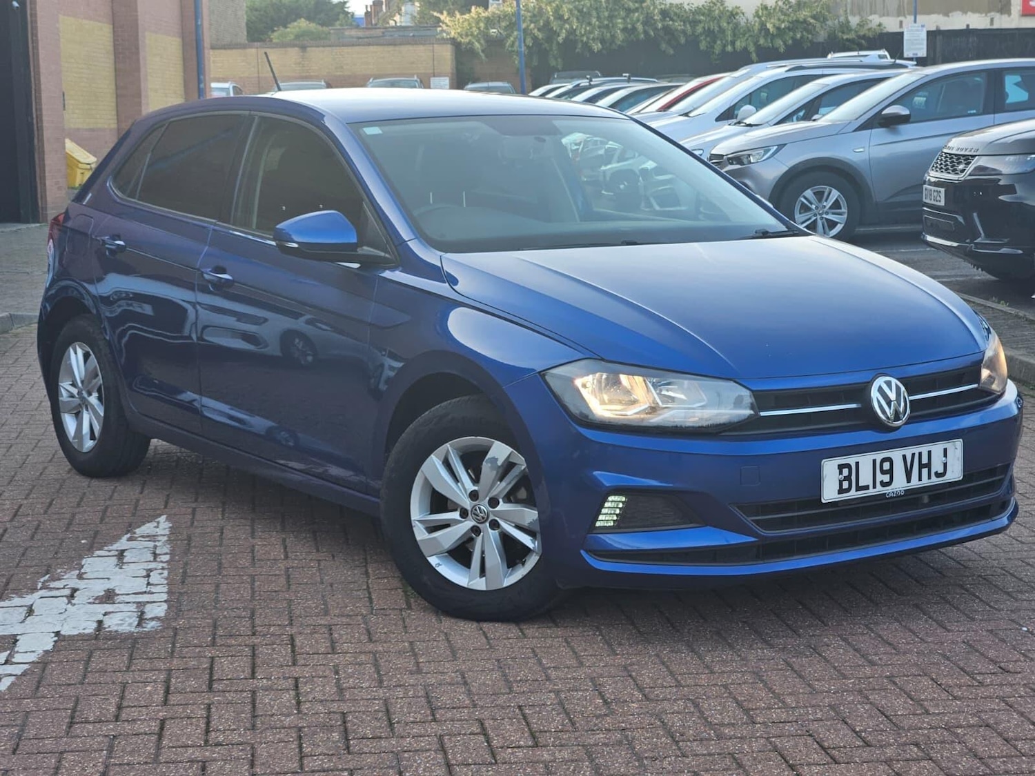 Used Volkswagen Polo 2019 for sale - 76551934: Photo 1