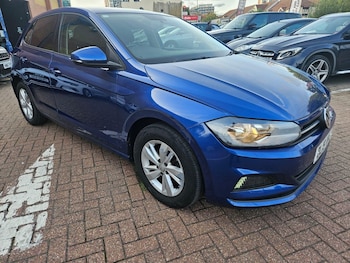 Used Volkswagen Polo 2019 for sale - 76551934: Photo