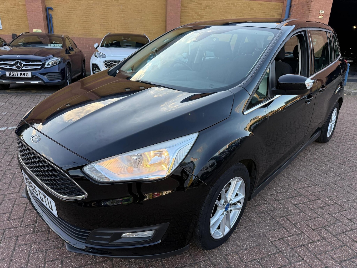 Used Ford Grand C-Max 2015 for sale - 76326099: Photo 10