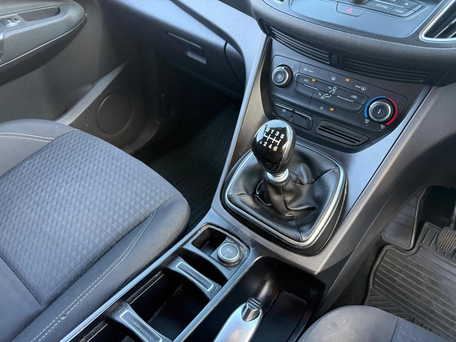 Used Ford Grand C-Max 2015 for sale - 76326099: Photo 19