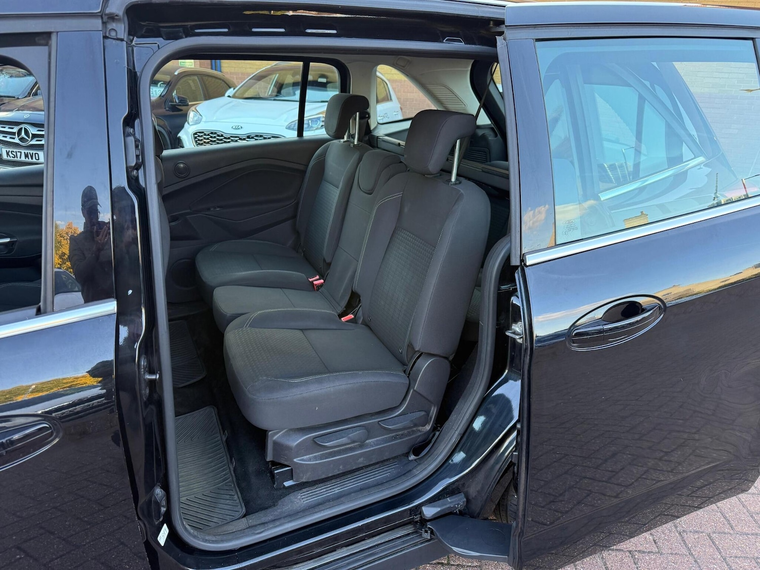 Used Ford Grand C-Max 2015 for sale - 76326099: Photo 23