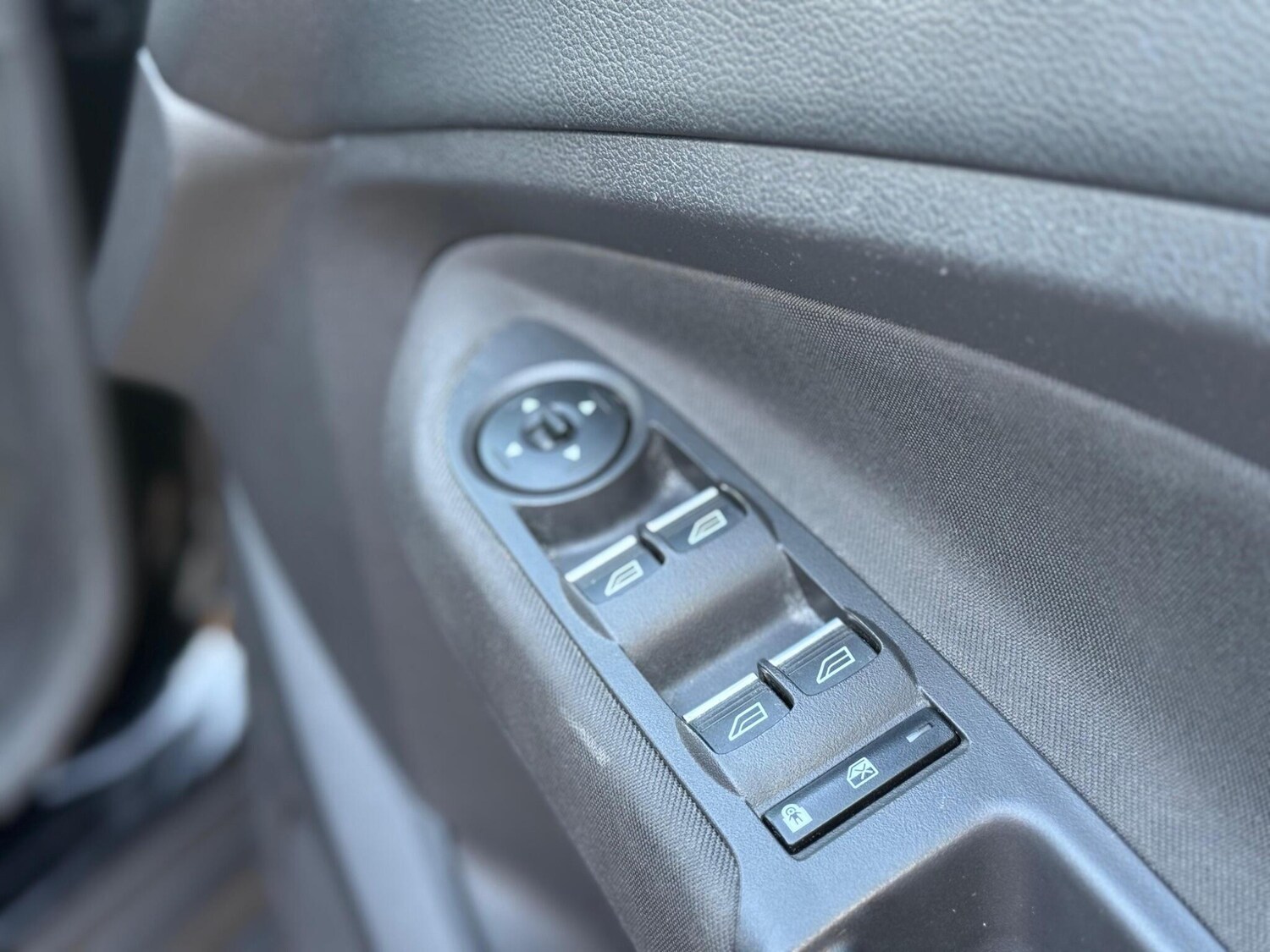 Used Ford Grand C-Max 2015 for sale - 76326099: Photo 26