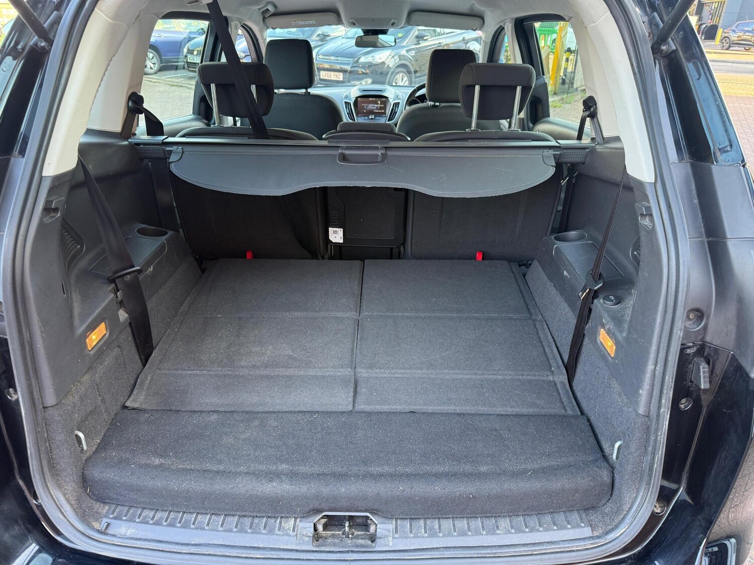 Used Ford Grand C-Max 2015 for sale - 76326099: Photo 41