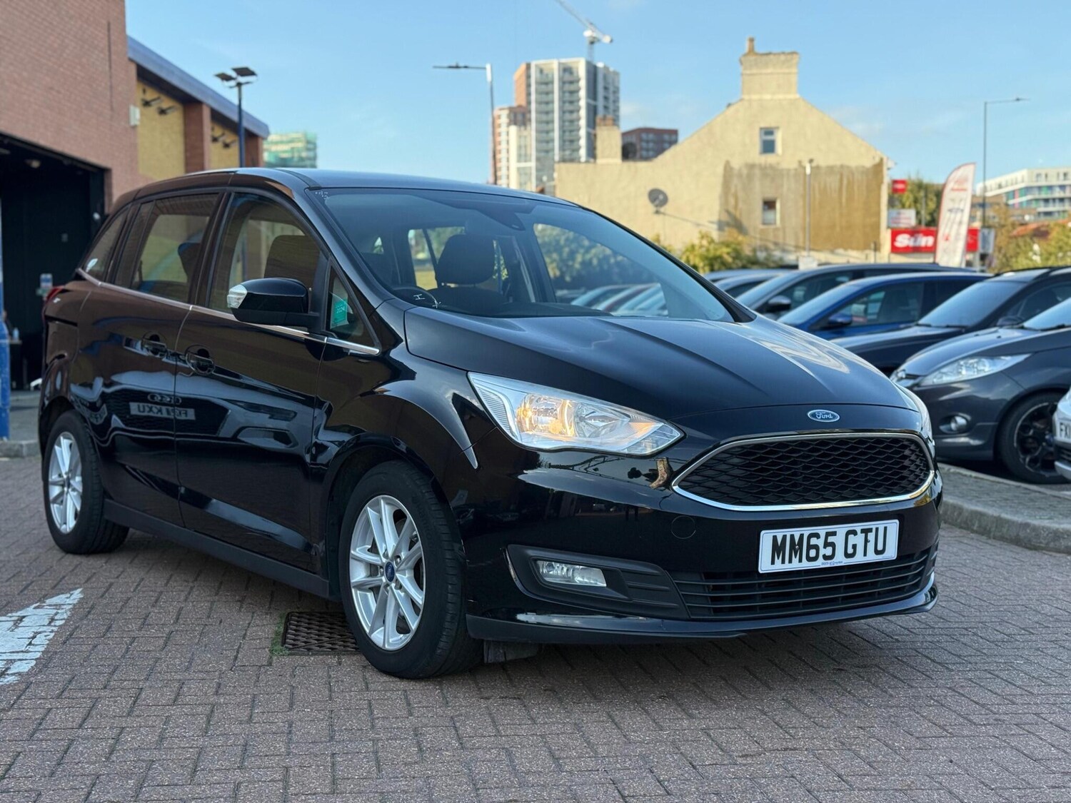 Used Ford Grand C-Max 2015 for sale - 76326099: Photo 6
