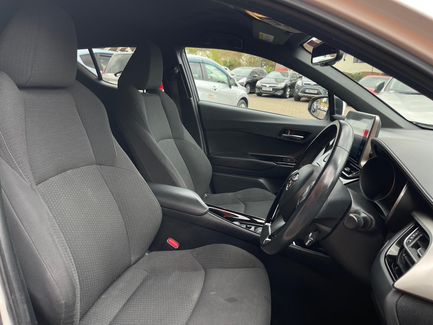 Used Toyota C-HR 2019 for sale - 78116012: Photo 27