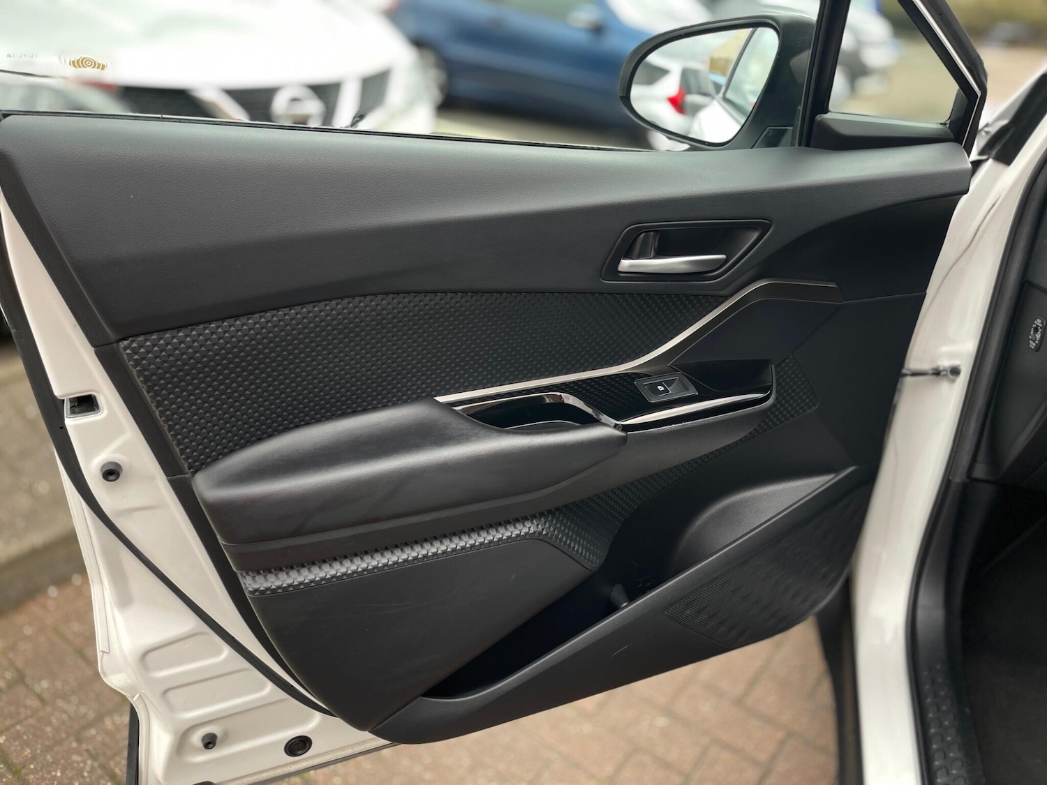 Used Toyota C-HR 2019 for sale - 78116012: Photo 38