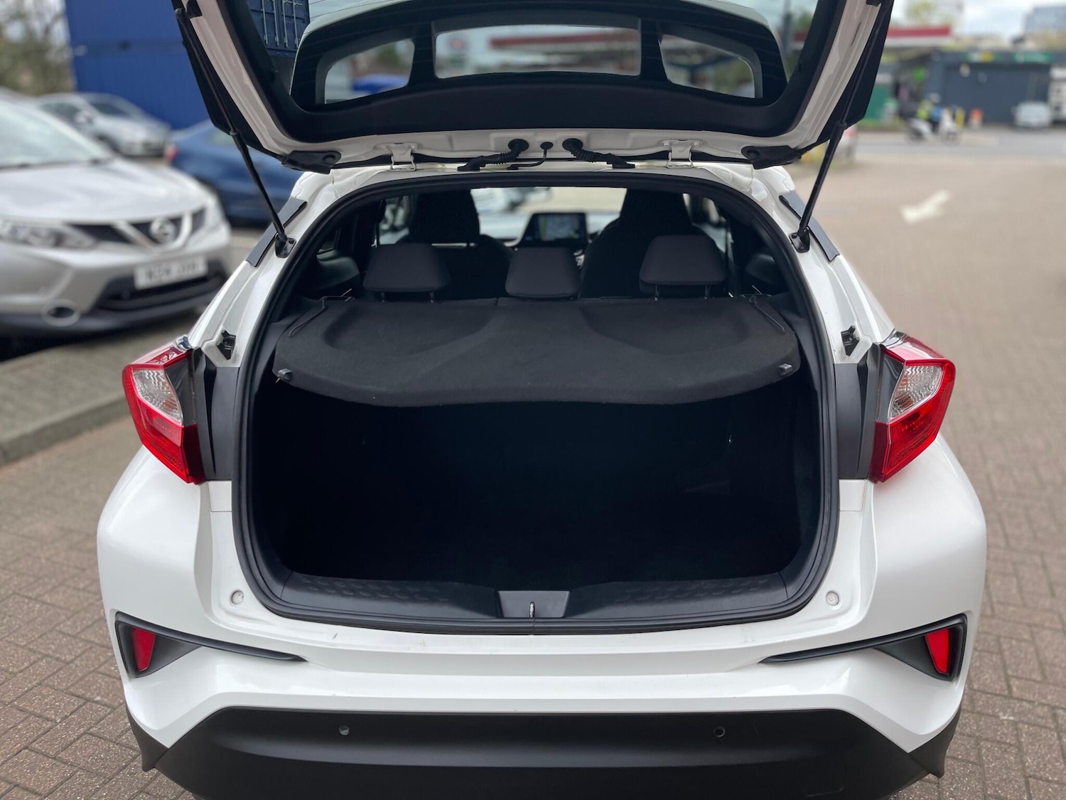 Used Toyota C-HR 2019 for sale - 78116012: Photo 46