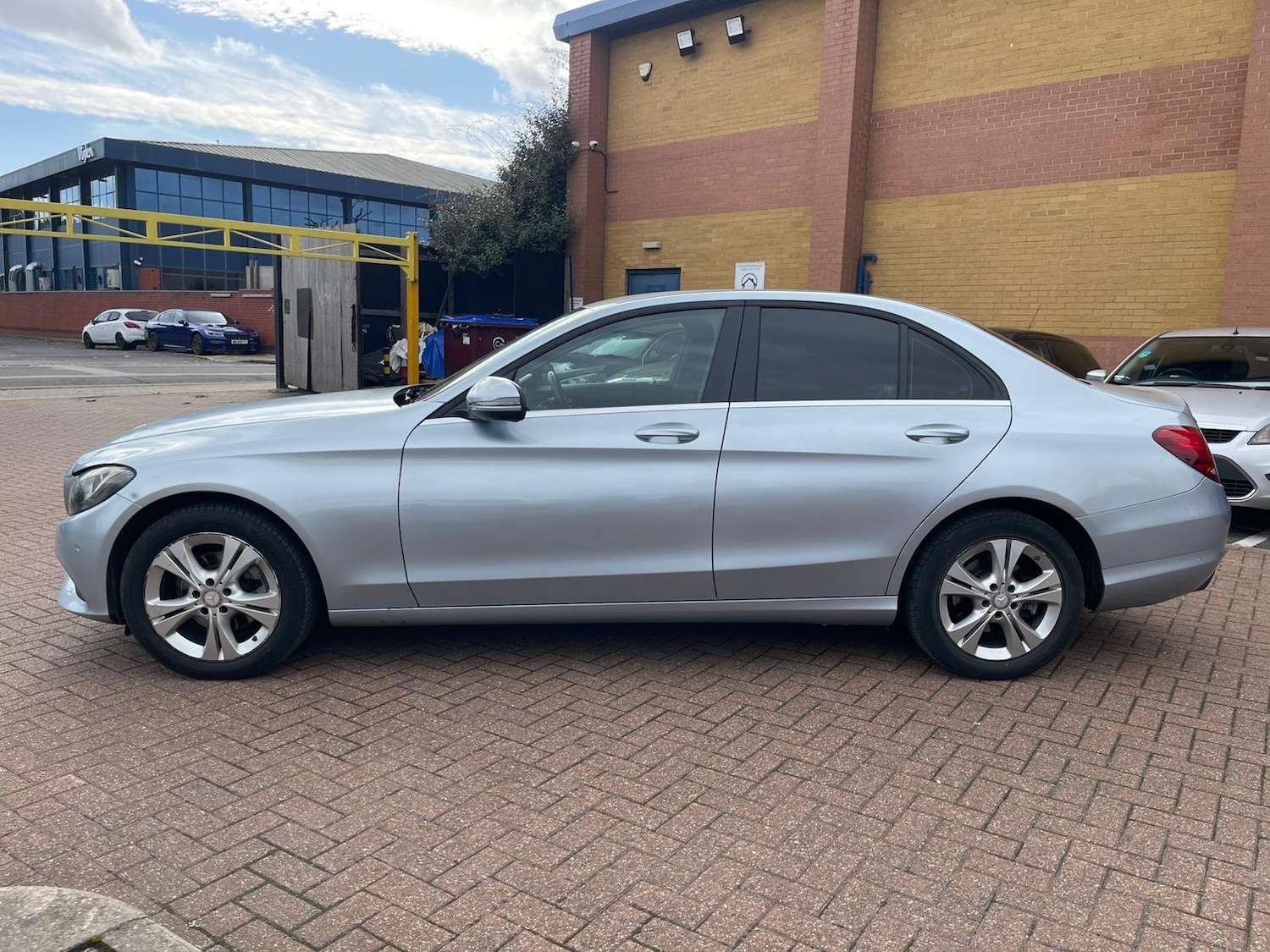 Used Mercedes-Benz C Class 2016 for sale - 76398020: Photo 11